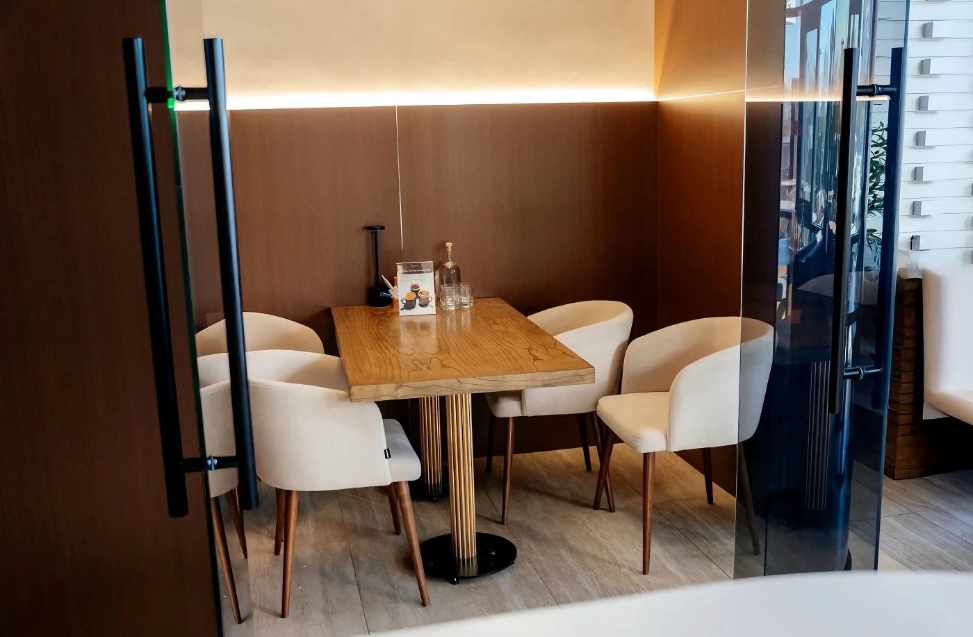 Cozy Cafe